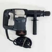 Makita M8600 900W 17mm Hex Shank Demolition Hammer Chipping Gun Case