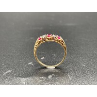 Ladies 9ct Yellow Gold Red Gemstone & Diamond Eye Catching Design Fine Jewellery