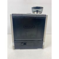 DeLonghi La Specialista Coffee Espresso Maker Machine with Attachments
