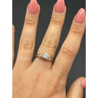 Ladies 14ct Yellow Gold Diamond Ring (Pre-Owned)