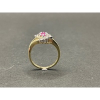 Ladies 9ct Yellow Gold Red Gemstone & Diamond Ring