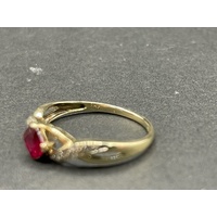 Ladies 9ct Yellow Gold Red Gemstone Ring