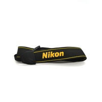 Nikon D3500 Digital Camera with 18-55mm Lens Charger 2x Batteries and Bag