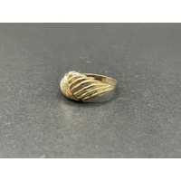 Ladies 9ct Yellow Gold Cross Over Pattern Ring