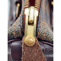 Louis Vuitton Speedy 25 Damier Ebene Canvas Handbag with Gold Hardware