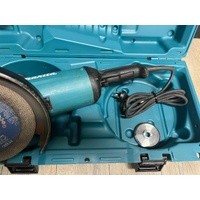  Makita GA9060K 9 Inch 230mm Corded Angle Grinder with Hard Case