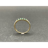 Ladies 9ct Yellow Gold Green Gemstone Ring