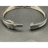 Ladies 925 Sterling Silver Oval Hinged Cubic Zirconia Bangle