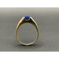 Unisex 9ct Yellow Gold Blue Gemstone and Diamond Ring