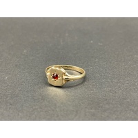 Unisex 9ct Yellow Gold Red Gemstone Ring