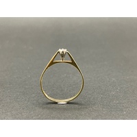 Ladies 9ct Yellow Gold Single Diamond Ring