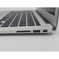 Apple MacBook Air 13 Inch 2017 i5 1.8GHz 8GB RAM 128GB SSD Silver