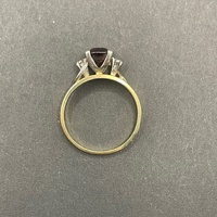Ladies 18ct Yellow Gold Red Gemstone Vintage Design Ring