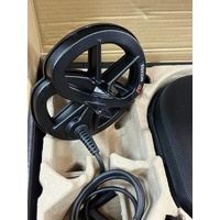 Minelab Equinox 900 Metal Detector All Terrain Multi-IQ Waterproof