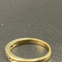 Ladies 9ct Yellow Gold Natural Diamond Ring