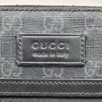 Gucci GG Supreme Black Coated Canvas Flat Messenger Bag with Adjustable Strap