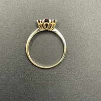 Ladies 9ct Yellow Gold Red Gemstone Ring