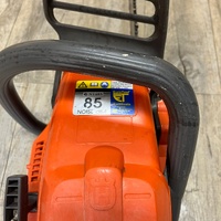 Husqvarna 340 16 Inch 2-Stroke Chainsaw 40.8cc 2.7HP Gas Chainsaw