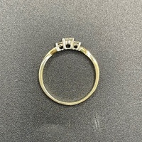 Ladies 9ct Yellow Gold Natural Diamond Ring