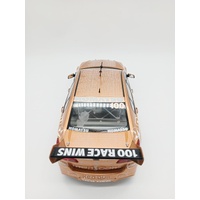 Classic Carlectables 1:18 Craig Lowndes 100 Race Wins Holden VF Commodore