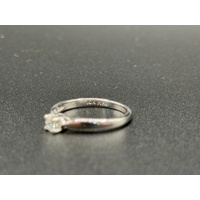 Ladies 10ct White Gold Diamond Engagement Ring