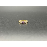 Ladies 9ct Yellow Gold Purple Gemstone Vintage Design Ring