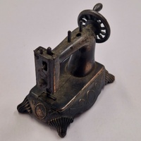 Antique Metal Sewing Machine Pencil Sharpener Vintage Desk Collectible Decor