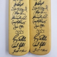 Vintage World Series Cup Australia’s Finest Cricketers Bat Collectables Set