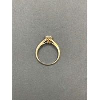 Ladies 9ct Yellow Gold Cubic Zirconia Ring