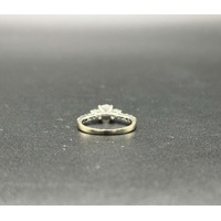 Ladies 18ct White Gold Diamond Engagement Ring