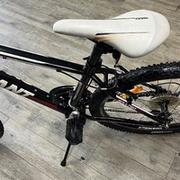 Giant Boulder 3 Mountain Bike Small Frame Black Red Mens Bicycle