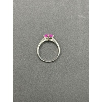 Ladies 18ct White Gold Pink Gemstone Ring