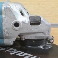 Makita GA9060 230mm 9 Inch Corded Angle Grinder 2200W Heavy Duty Power Tool