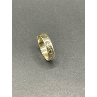 Unisex 9ct Yellow Gold Heart Print Band Ring