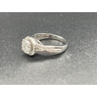 Ladies Solid 14ct White Gold Diamond Fine Jewellery Ring Set 4.7 Grams Size UK O