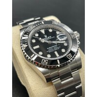 Rolex Submariner Date Stainless Steel Watch Model 116610 (Pre-Owned)