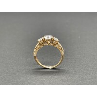 Ladies 10ct Yellow Gold Moissanite Stone Ring (Pre-Owned)