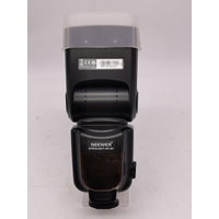 Neewer NW 561 Speedlight Camera Flash Unit and Mount (Pre-owned)