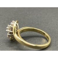 Ladies 18ct Yellow Gold Diamond Flower Ring