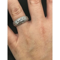 Ladies 9ct White Gold Diamond Ring