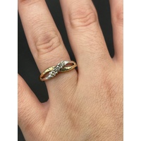 Ladies 9ct Yellow Gold Diamond Ring