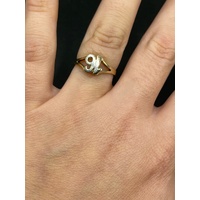 Unisex 9ct Yellow Gold Milestone 16 Signet Ring