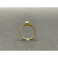 Ladies 21ct Yellow Gold Cubic Zirconia Ring