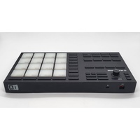 Native Instruments Maschine Mikro MK3 Drum Machine Controller and Sampler