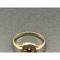 Unisex 9ct Yellow Gold Red Gemstone Ring