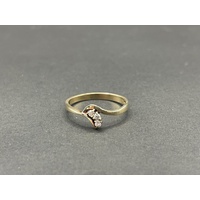 Ladies 9ct Yellow Gold Cubic Zirconia Ring