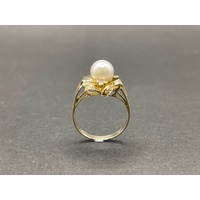 Ladies 18ct Yellow Gold White Pearl Diamond Ring