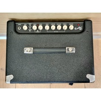 Fender Rumble 40 Bass Amplifier 40W 10 inch Speaker XLR Out Overdrive