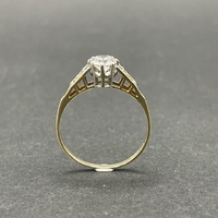 Ladies 9ct Yellow Gold Cubic Zirconia Ring