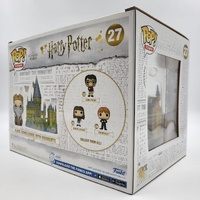 Harry Potter Albus Dumbledore with Hogwarts Funko Pop Town Vinyl Figure 27